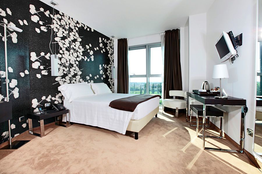Hotel For You Чернуско-суль-Навильо Экстерьер фото